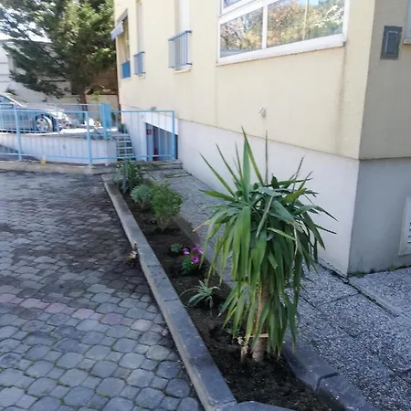 Апартаменти Pearl Спліт